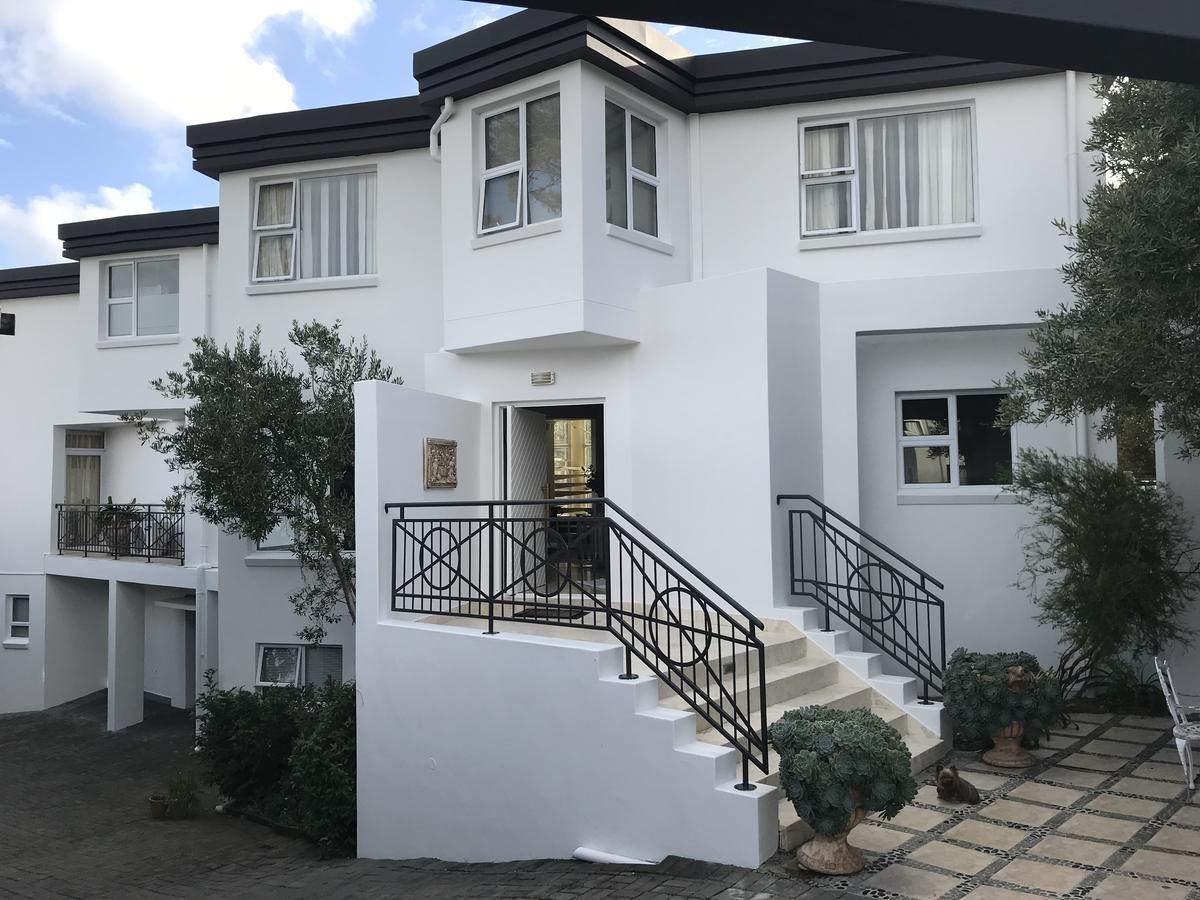 Francolin Manor Bed & Breakfast Херманус Екстериор снимка